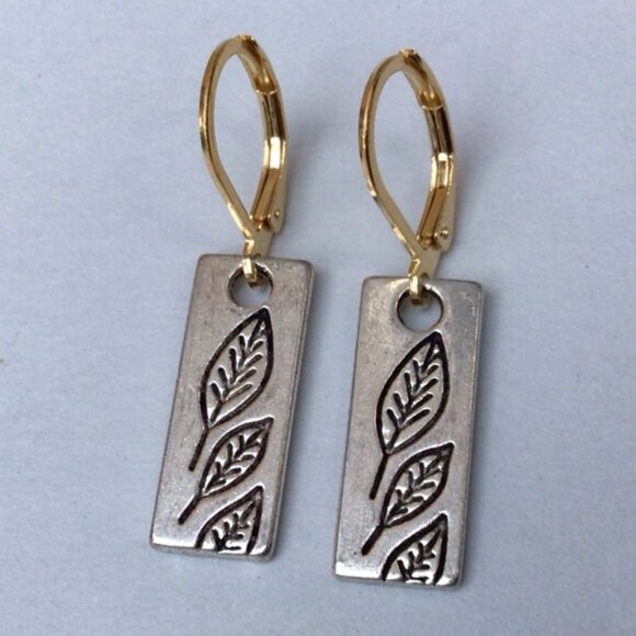 New Sundance charm earrings - Picture 1 of 6